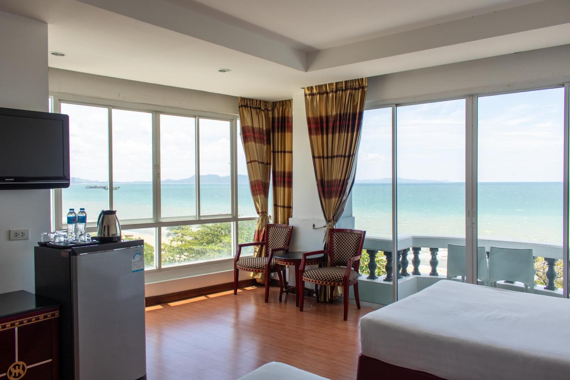 Jomtien Hisotel Exterior foto