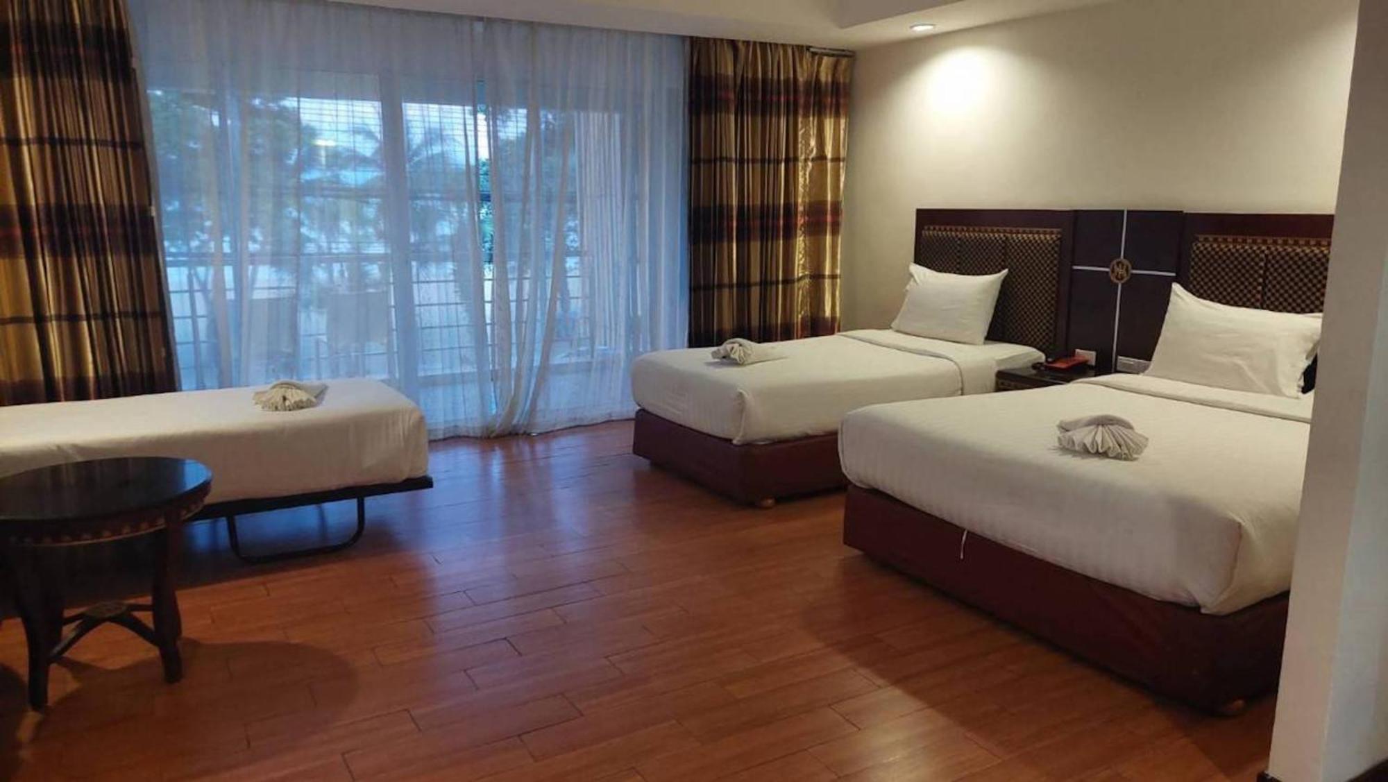 Jomtien Hisotel Exterior foto